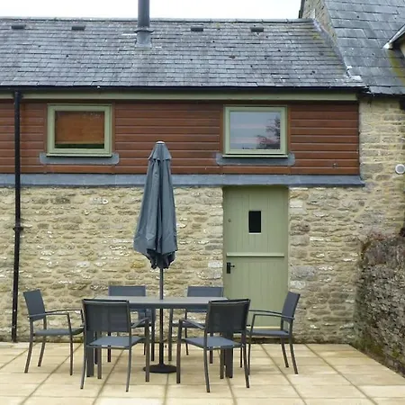 The Stables, Lower Mill Estate Somerford Keynes Exterior photo