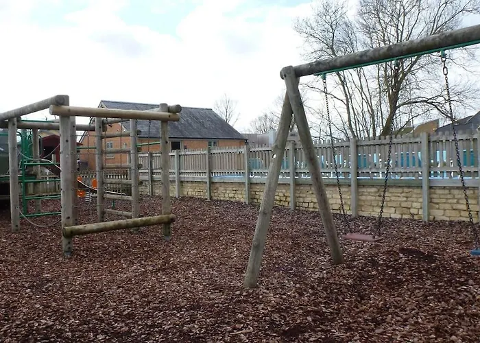 The Stables, Lower Mill Estate